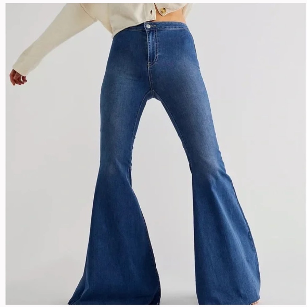 NWT Free People Just Float on Flare Jeans